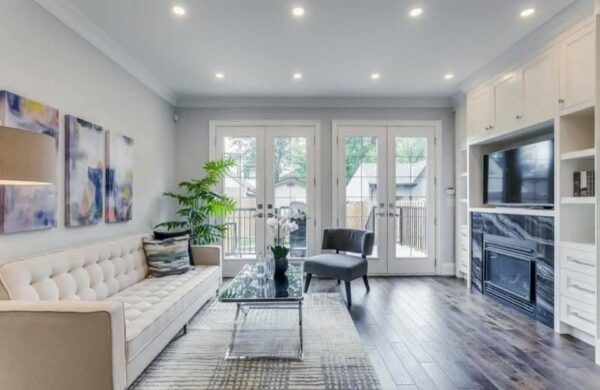Toronto Custom Built House - Image 7