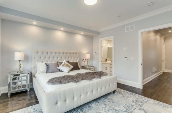 Toronto Custom Built House - Image 14
