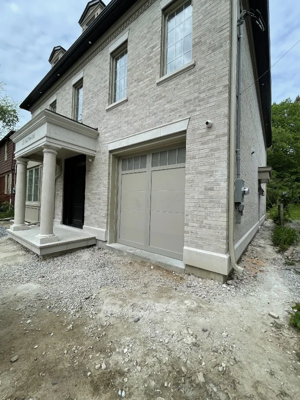 Etobicoke Custom Built House - Image 22