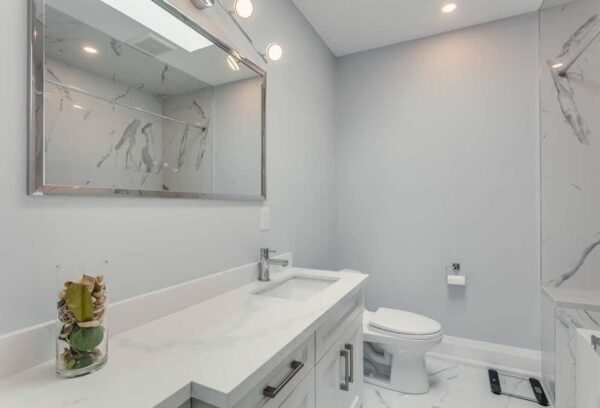 Toronto Custom Built House - Image 16