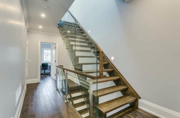 Toronto Custom Built House - Image 17