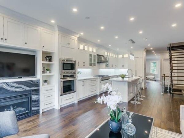Toronto Custom Built House - Image 20
